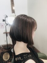 アトリウム(Atrium) 切りっぱなしボブ