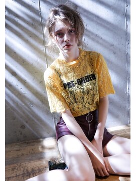 エミュスト(Emuest) 【Emuest心斎橋】くせ毛風無造作カール、伸ばしかけヘアにお勧め