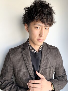 イズ(iss) ツイストスパイラル メンズパーマ