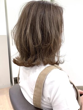 オウル(Owll) ☆Owll☆抜け感レイヤーボブカーキーベージュ