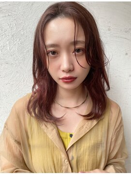 ロイジー(roijir) 【roijir】表参道　センターパート×ピンク系カラー