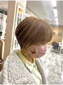 骨格に合わせた小顔ショート