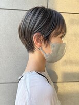 ヨーク(yoke.)&nbsp;オリーブカラーの軽いショート