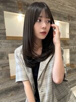 アイヴィー(IVY)&nbsp;透明感グレージュたっぷりフェイスレイヤー【肥田亜沙美】