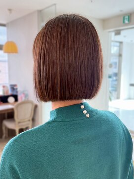 ユーシャンボール(U-CHAMBORD) うる艶ミニボブ【寝屋川/髪質改善/白髪ぼかし】