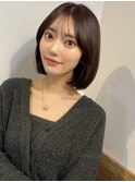 ミディアムレイヤーカット内巻き顔まわりレイヤーカット