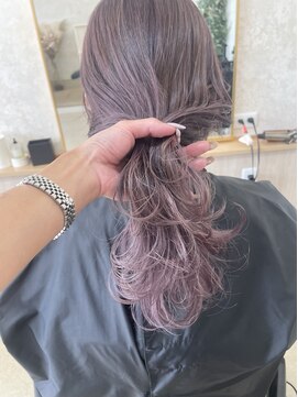 ビイン(viin) ブリーチ履歴ありピンクベージュ