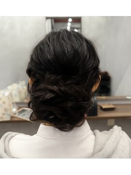 ネウィ 宮崎店(newi) 上品編み込みシニヨンヘアセット