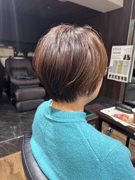 ハピネス クローバー 八木店(Happiness CLOVER) 丸みくびれショート　髪質改善　ベージュカラー　大和八木