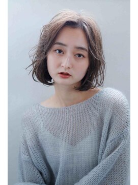 ムウ 難波(MOU) クールショートボブ前髪イメチェンピンクベージュ30代40代50代