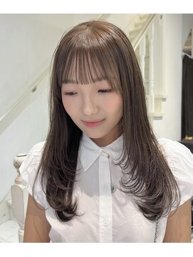テンバイシオミエイチ(10 by shiomi H) ワンカールレイヤー/ベージュ/透明感カラー/三宮/元町