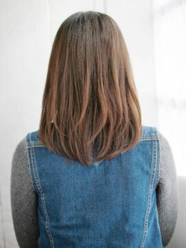 ヘアメイク ナル(hair make nalu) かきあげ前髪のストレートスタイル