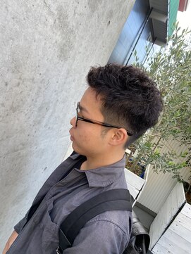 ヘアーメイク ヴァンセット HAIR & MAKE VINGT-SEPT ☆メンズパーマ刈り上げスタイル☆