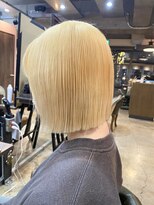 イスタ(isuta)&nbsp;【三鷹】韓国アイドル◎ぷっつんボブ/金髪/ブリーチ