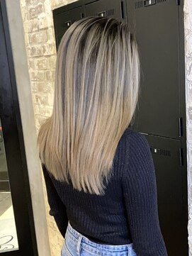 ソル オモテサンドウ 表参道 青山(SOL . OMOTESANDO) ミルクティーベージュダブルカラーケアブリーチインナーカラー