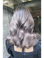 ケイト(kate) 【kate 大宮】ホワイトラベンダー×波巻きウェーブ