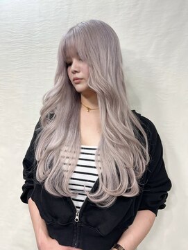 テイス 新宿(TACE) ホワイトベージュ[ネビージュ/黒髪/小顔/新宿]