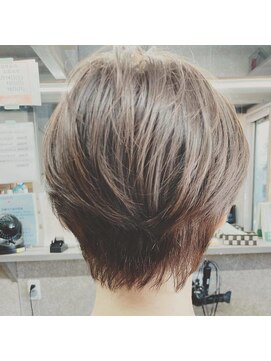 カッツプラスアロマ(Cuts+aroma) 大人ショート