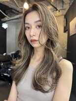 キラ 渋谷(KILLA) ナチュラルハイライトカラー/白髪ぼかし/ダブルカラー/表参道