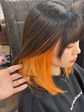 アムリタ(AMRITA) ビビットが映えるインナーカラー_シオン