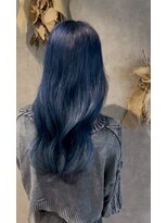 パーミル ヘア クマモト(permille ‰ hair Kumamoto)&nbsp;アクアブルー×巻き髪