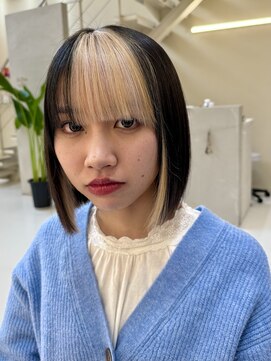 ラ ポルト ドゥ サワ(La Porte de SAWA) セクションカラー×ぱっつんボブ