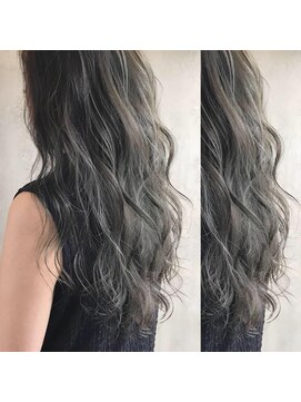 ホフ 大阪心斎橋店(F.O.F) バレイヤージュ×ダークグレー【ホフ/大阪／心斎橋／難波】