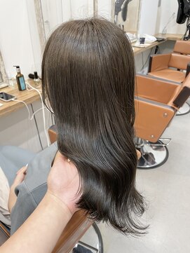 ネイヴィル(navile) 赤みゼロ◎オリーブグレージュ◎