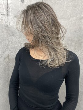 モニカ(MONIQA) 【地毛ハイライト】