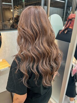 ニカ(NIKA) 白髪ぼかし/コントラストハイライト/ベージュ/イメチェン