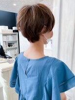 キャアリー(Caary)&nbsp;福山Caary20代30代40代50代60代ショートヘア小顔補正立体カット