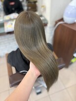ヘア ルミナス バイ フォルテ(HAIR LUMINAS by FORTE)&nbsp;ニュアンスカラーグレーベージュレイヤーカットオリーブベージュ