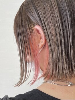 カギカッコ(cagicacco)の写真/《上品なデザインカラーが“大人女性”に人気♪》[うる艶カラー&イヤリング/インナーカラー]で気分もUP‥♪