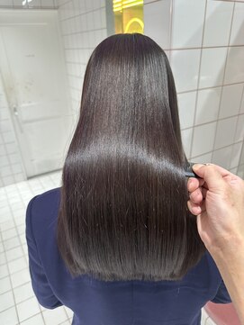 ロンドルーチェ 心斎橋(Lond luce) ダークアッシュ/ミディアムレイヤーカット［髪質改善/縮毛矯正］