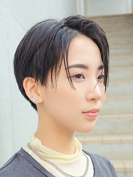 トリコ ショップアンドヘアサロン(tricot shop hair salon) かっこいい女子になれるストレートハンサムショート　フクザワ