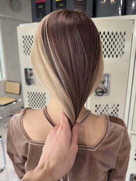 キャロルガーデンズ ボコカ 表参道(Carroll Gardens bococa) 表参道/ブリーチ/ダブルカラー/ベージュブラウン/デザインカラー