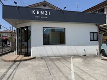 ケンジ(KENZI)の雰囲気（2台の駐車スペースあり☆）