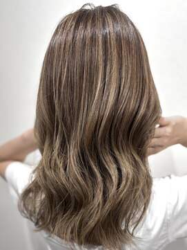 グルグル 新小岩店(GULGUL) ハイライトを仕込んで赤みのない髪に【佐藤】