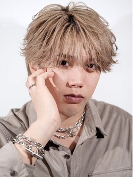 ハイプ 三宮(HYPE) <37>ホワイトメッシュ/ツイスパ/スペインカール/ブリーチ