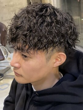 フィフスジングウマエ 原宿(fifth JINGUMAE) 原宿メンズパーマ波巻きパーマセンターパートシャドウパーマ◆