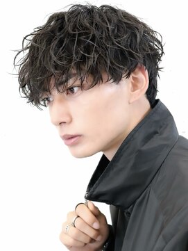 縦落ちツイストスパイラルパーマ刈り上げツーブロックマッシュ