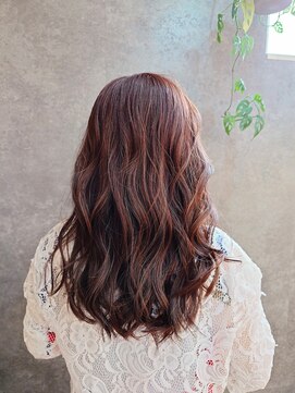 アンバール(amberl) ロング コテ巻き仕上げ