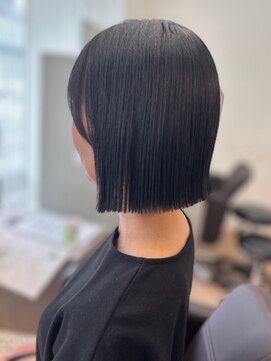 ジエクト ヴィシア(The Ect VIXIA) ミニマルボブ/ヘイリーボブ/シルバーベージュ