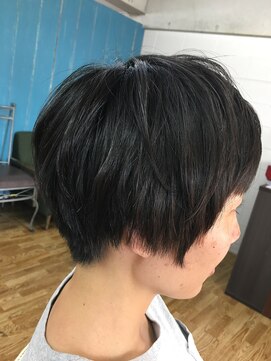 美容室エルカミノ 美シルエットマッシュショート