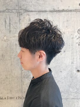 ル リヤン(Le lien) ショートパーマスタイル　メンズパーマ　ツーブロック風