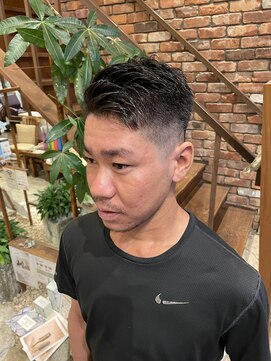 ビハツヤ(BIHATSU-YA) 短髪フェードヘア