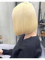 イキプラスディードットログ 大和八木駅前店(ikii+D.Log) ★ミニボブ/ハイトーンカラー/切りっぱなしボブ/ブリーチカラー