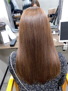 アトリエナガノ(atelier nagano) ニュアンスカラー/センターパート/ツヤ髪スタイル/ブルージュ