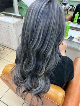 シャルティア(SHALLTIA) ハイライト/デザインカラー/グレージュ/アッシュカラー/巻髪