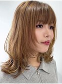 顔まわりカット/ミディアム/レイヤー